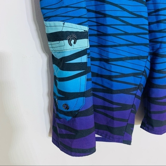 Hang ten blue purple ombre abstract striping swim trunks 34 medium - Picture 3 of 7